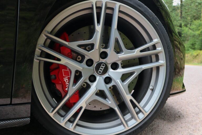 sv automobile r8 quentin img 3533 12