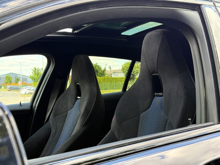 sv automobile 118 135 noir img 6460 10