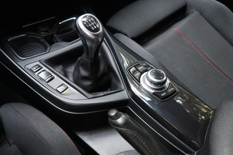 sv automobile 120d xdrive img 1750 17
