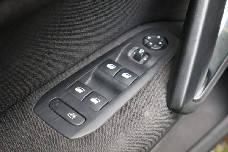 sv automobile 308 img 1679 06