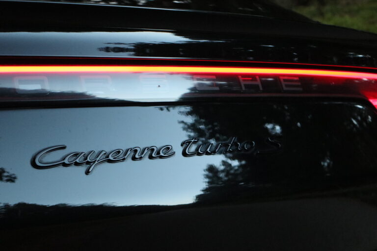 sv automobile cayenne leo img 1995 08