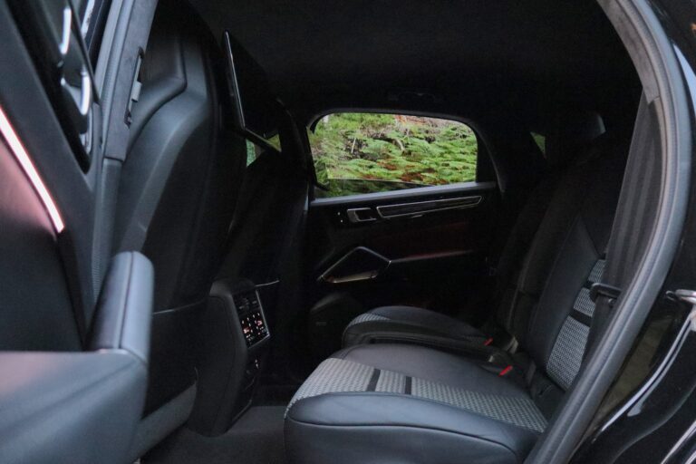 sv automobile cayenne leo img 2006 16