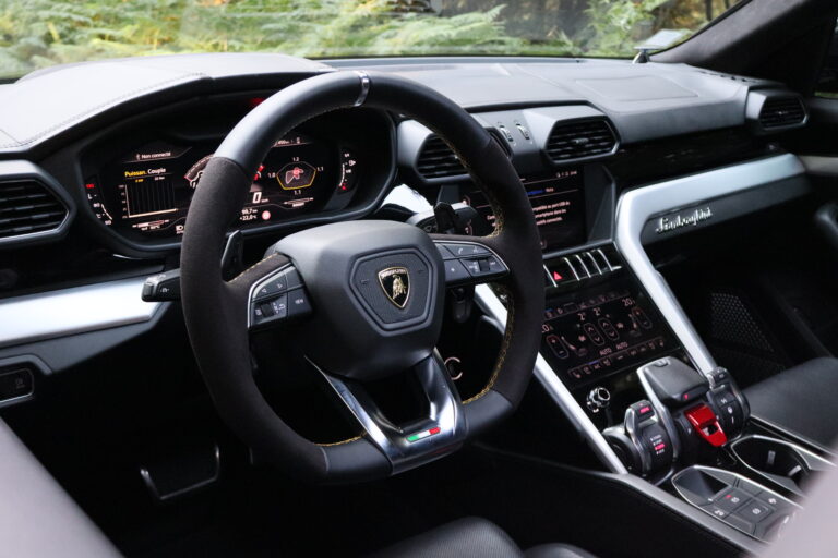 sv automobile urus img 1924 10