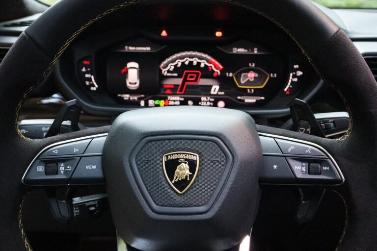 sv automobile urus img 1934 16