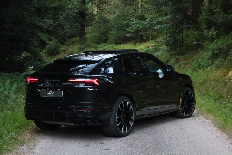 sv automobile urus img 1949 22