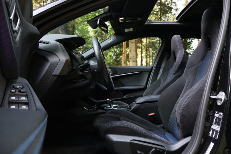 sv automobile 118 135 noire camer img 2592 05