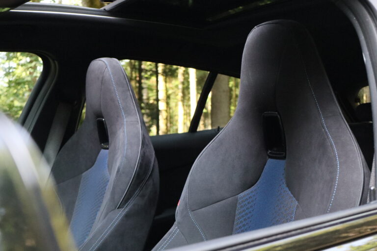 sv automobile 118 135 noire camer img 2600 10