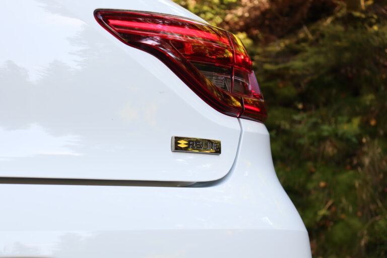 sv automobile clio 5rs contess img 2447 05
