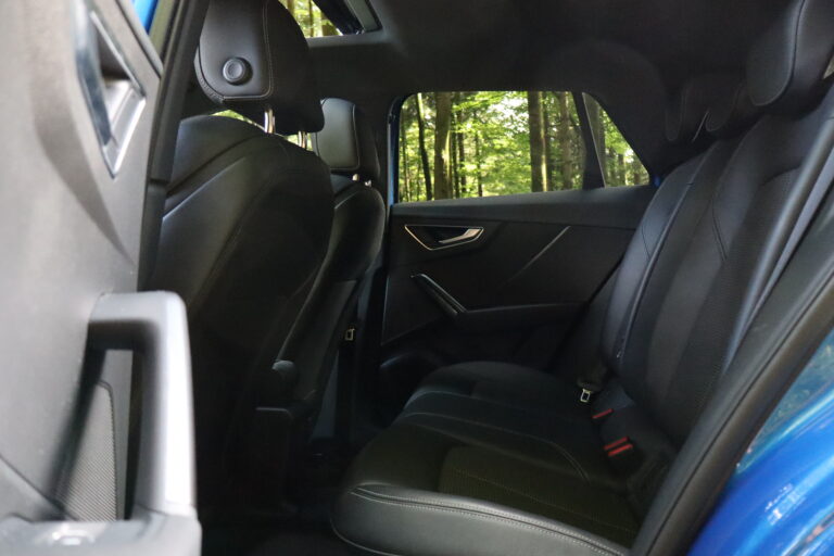 sv automobile q2 bleu img 2757 09