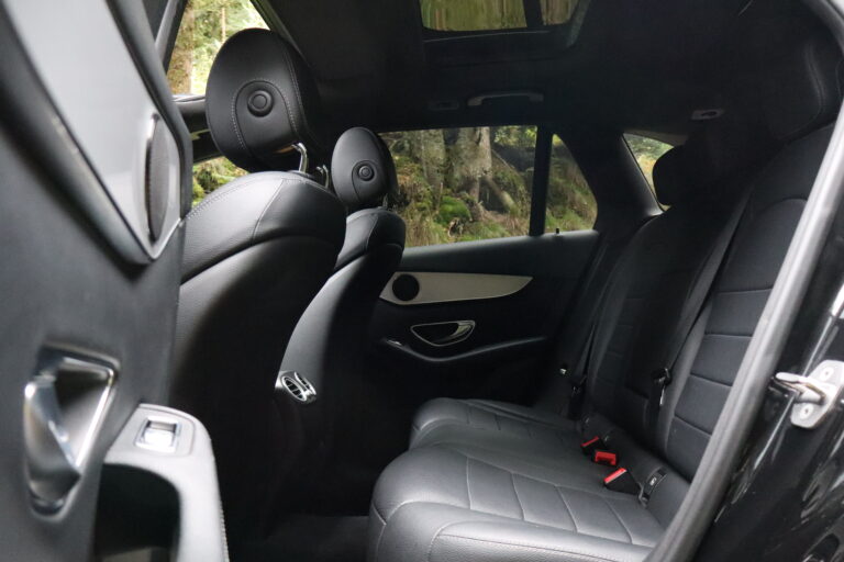 sv automobile 220d noir azuto img 2873 05