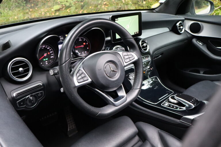 sv automobile 220d noir azuto img 2879 08