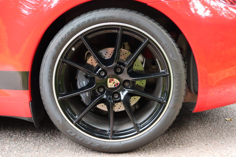 sv automobile 991 rouge img 3048 02