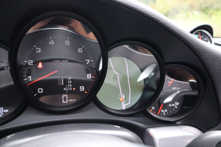 sv automobile 991 rouge img 3071 16