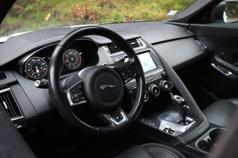 sv automobile e pace img 3899 06