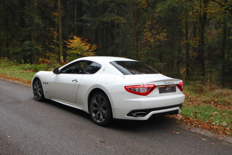 sv automobile granturismo s blanche img 3642 01