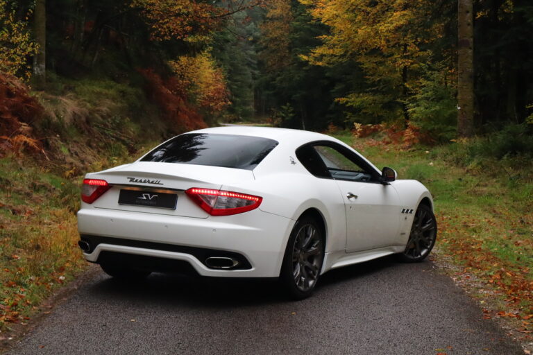 sv automobile granturismo s blanche img 3652 02