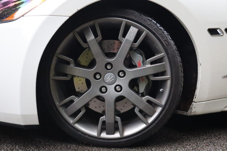 sv automobile granturismo s blanche img 3682 06