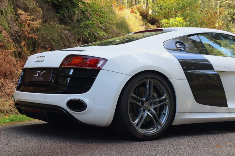 sv automobile r8 blanche img 3331 21
