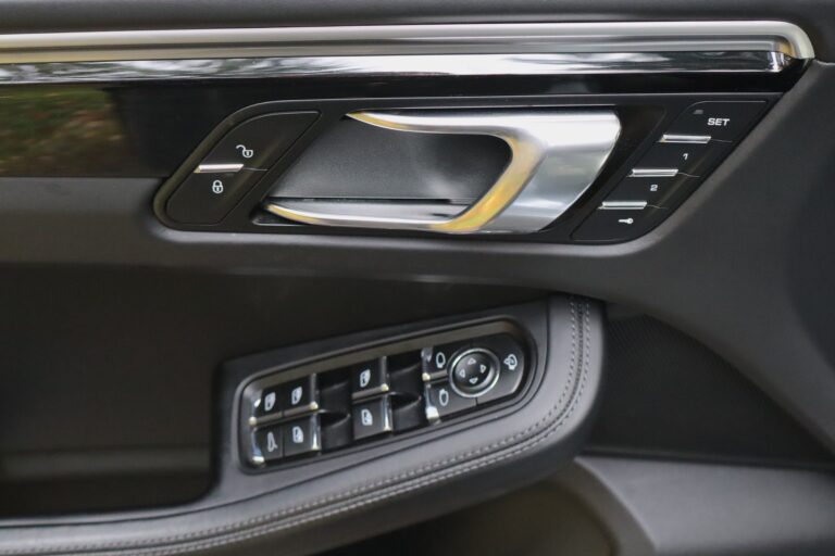 sv automobile turbo gris img 4236 09