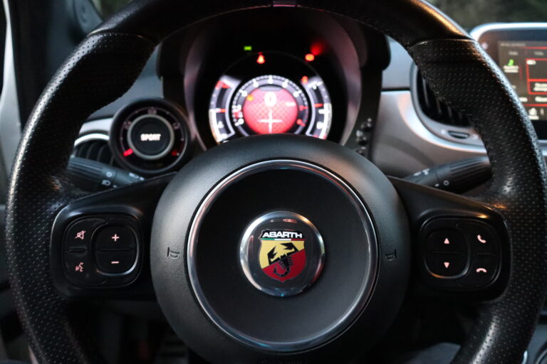 sv automobile blanche or img 5110 20