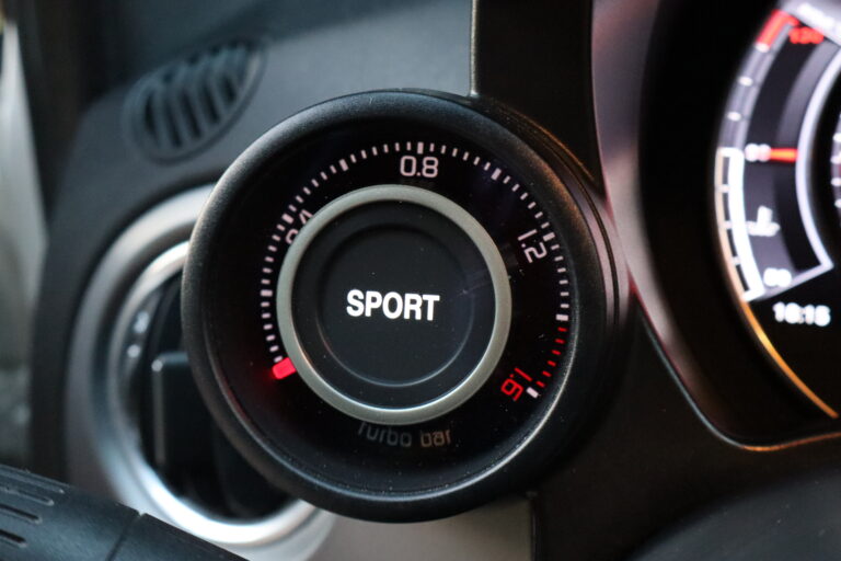 sv automobile blanche or img 5112 22