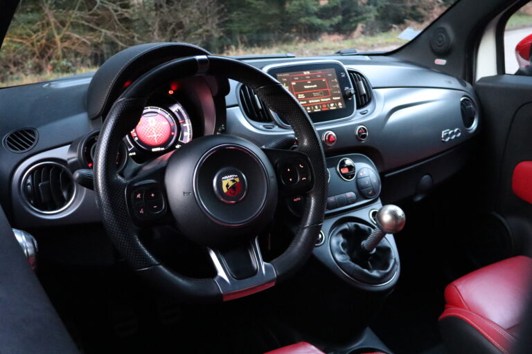 sv automobile blanche or img 5115 25