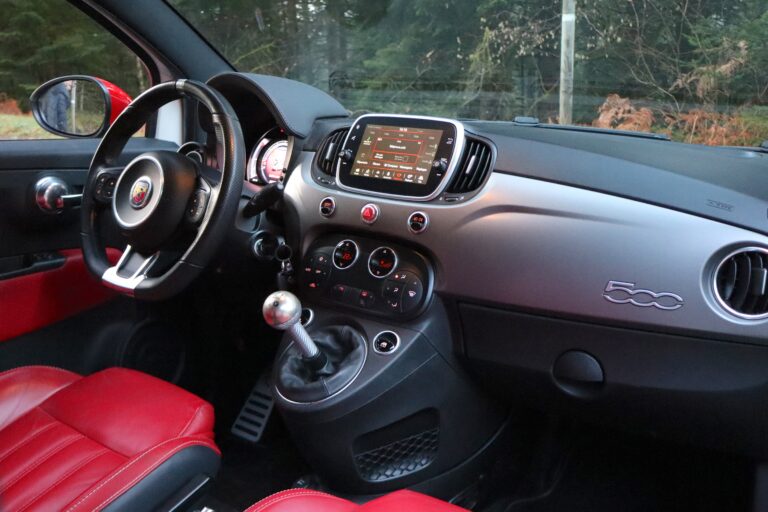 sv automobile blanche or img 5117 26