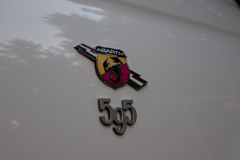 sv automobile blanche or img 5123 27