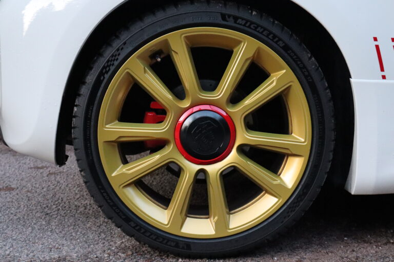 sv automobile blanche or img 5158 33