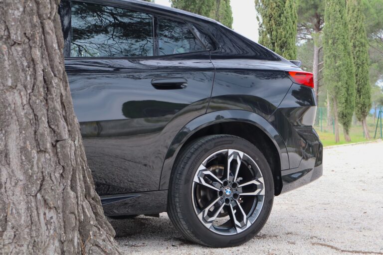 sv automobile x2 coupe noir img 2486 05