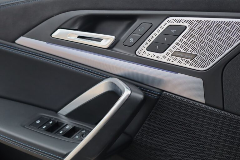 sv automobile x2 coupe noir img 2492 06