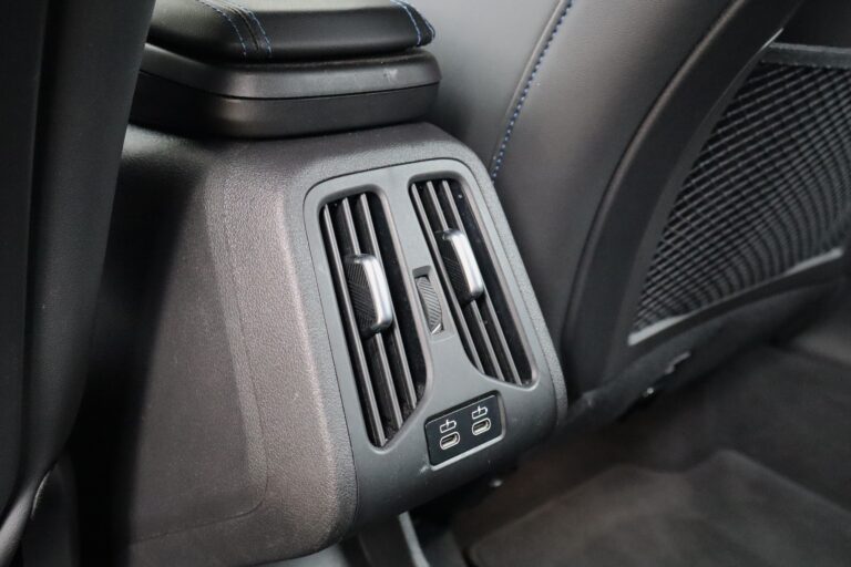 sv automobile x2 coupe noir img 2506 11