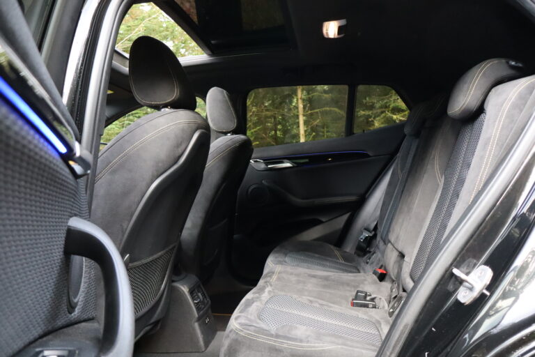 sv automobile x2 noir jaune img 4929 08