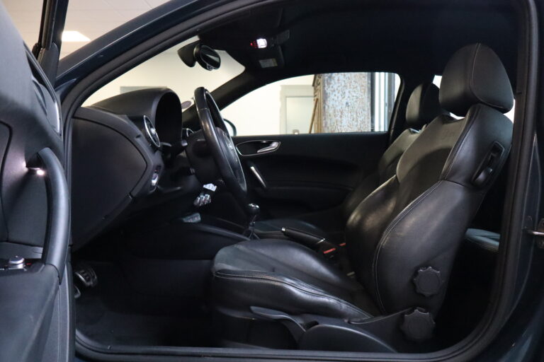 sv automobile a1 bleu img 5257 03