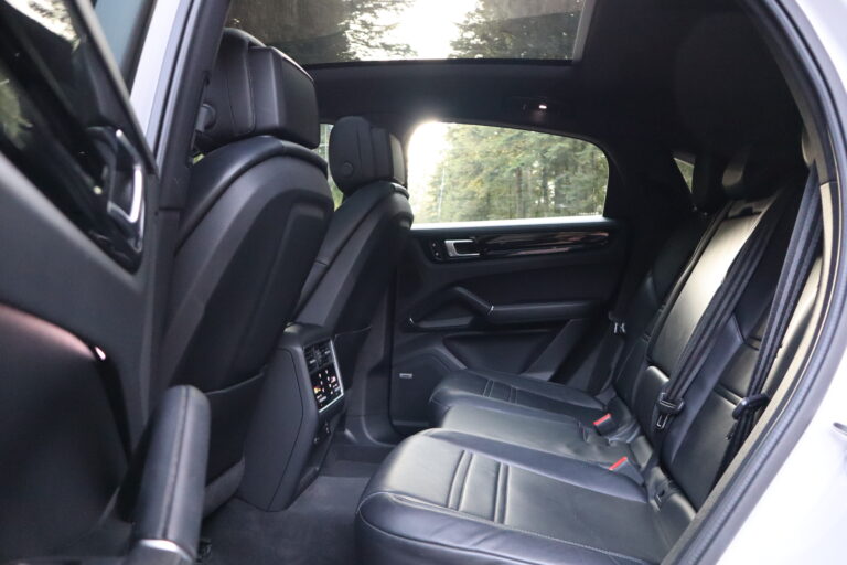 sv automobile cayenne coupe facq img 5933 11