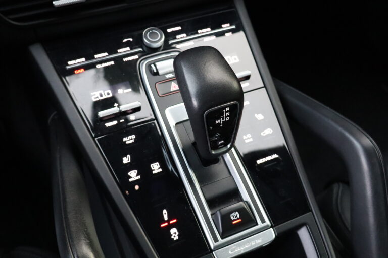 sv automobile cayenne coupe facq img 5945 19