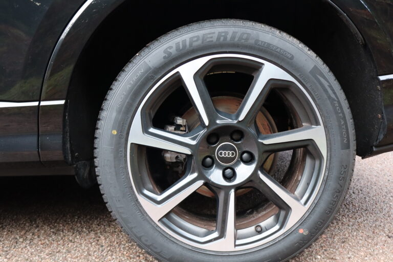 sv automobile q3 taxi noir img 5351 16