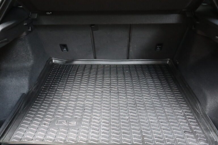 sv automobile q3 taxi noir img 5356 19