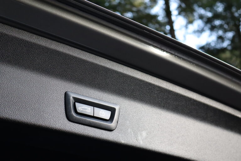 sv automobile x3m 162000 img 5878 18