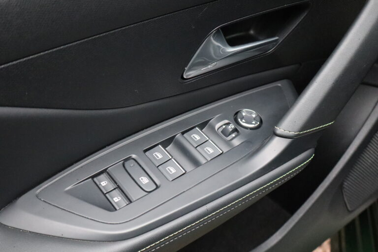 sv automobile 308 gt img 6215 07