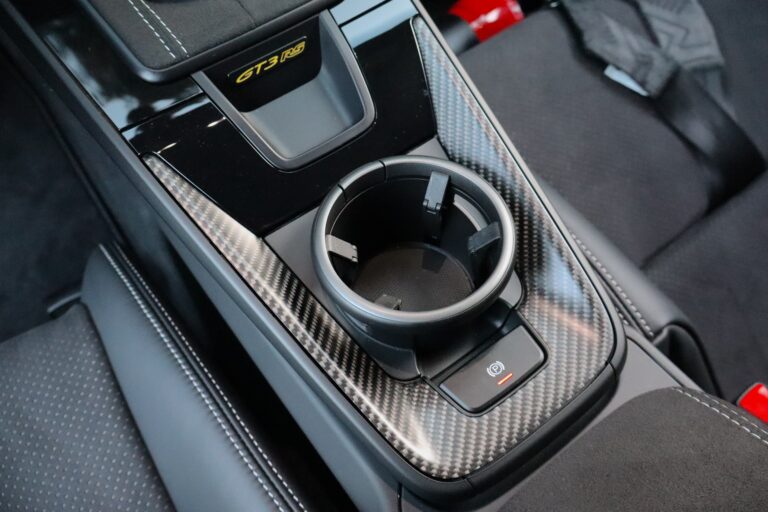 sv automobile 992 3rs grise img 6625 29