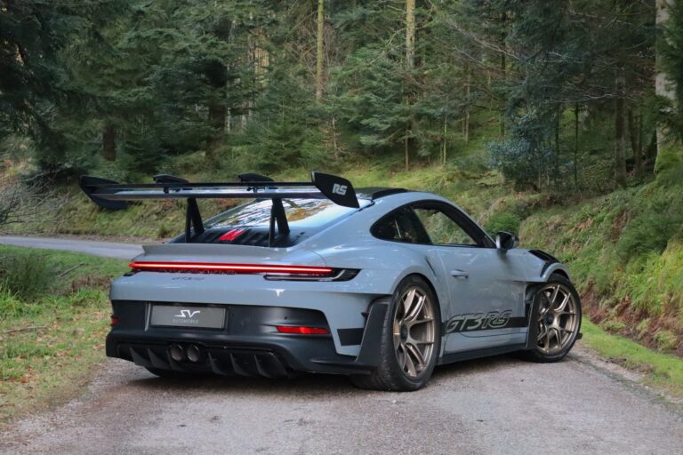 sv automobile 992 3rs grise img 6641 35