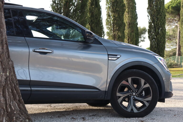 sv automobile arkana img 2064 04