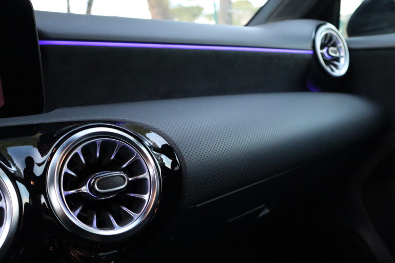 sv automobile classe a 180 noir img 2173 25