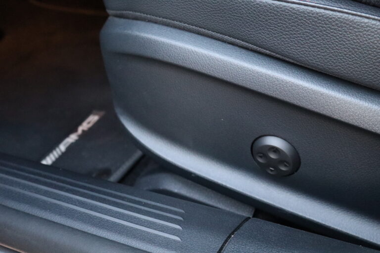 sv automobile classe a 180 noir img 2196 32