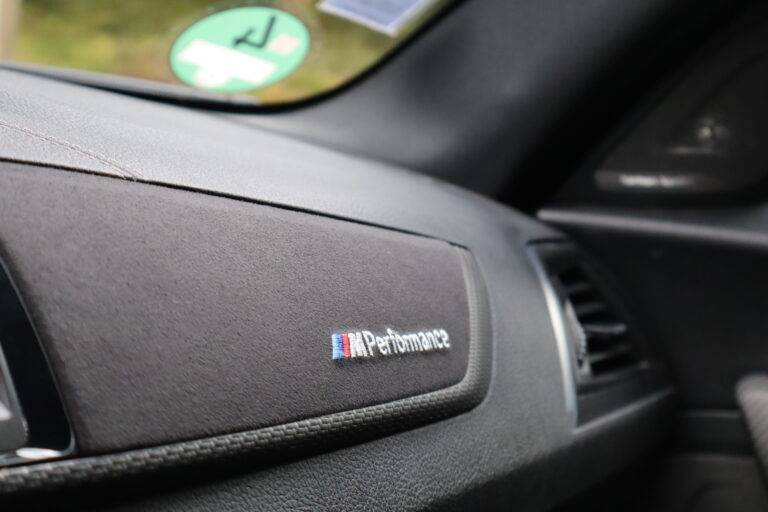 sv automobile 140i jack img 6967 09