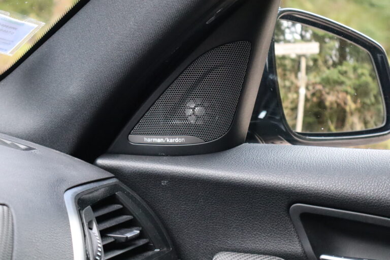 sv automobile 140i jack img 6968 10