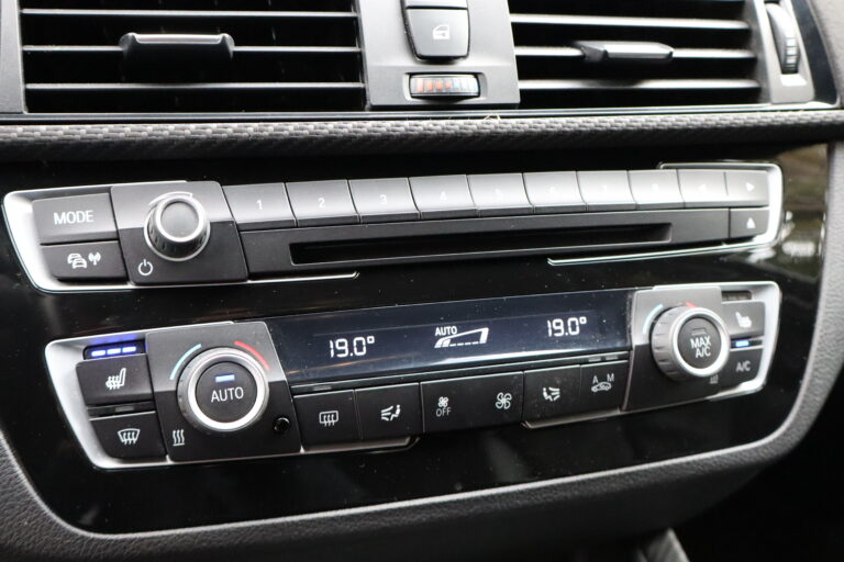 sv automobile 140i jack img 6974 15