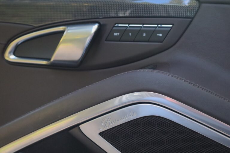 sv automobile 991 turbo s marron img 7159 14