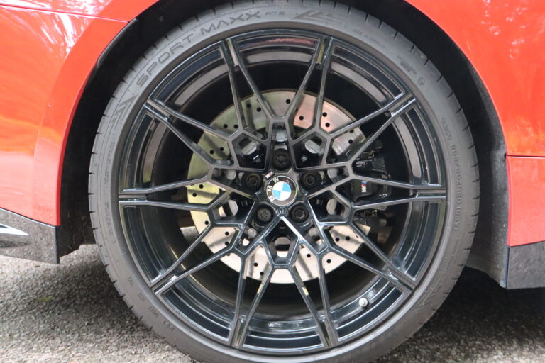 sv automobile m4 rouge img 7049 09